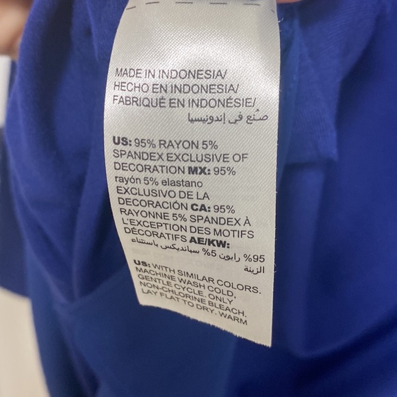 Chico’s long sleeve royal blue like top vg preowned condition size Chico 2 or L - Picture 10 of 10